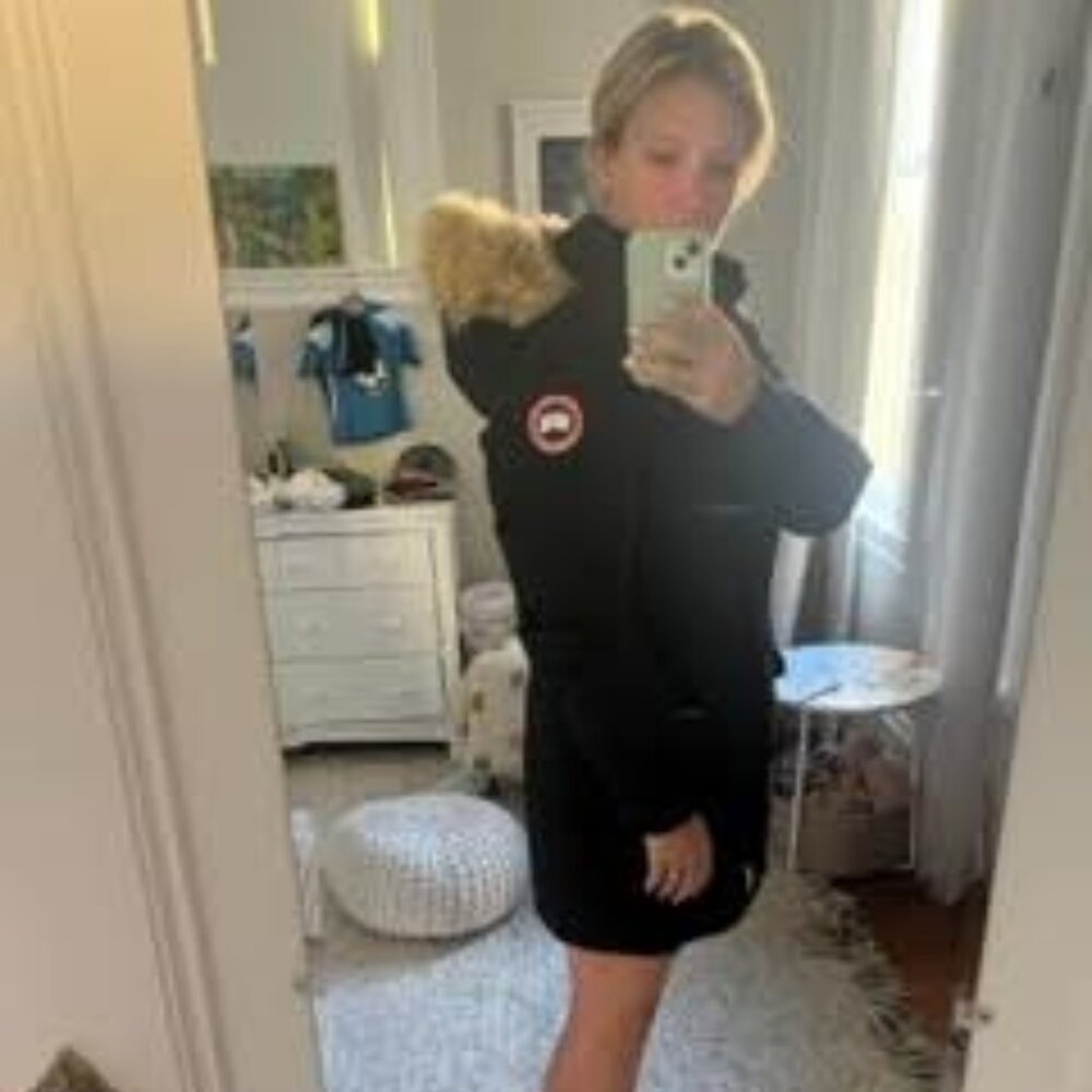 Women's Canada Goose Trillium Parka (Black, Sz S) Great deal - Ret: $1775